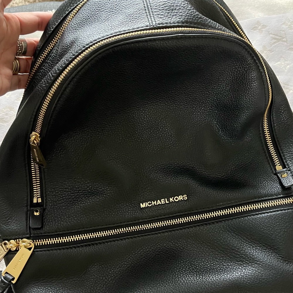 Michael Kors  Zip Medium Backpack